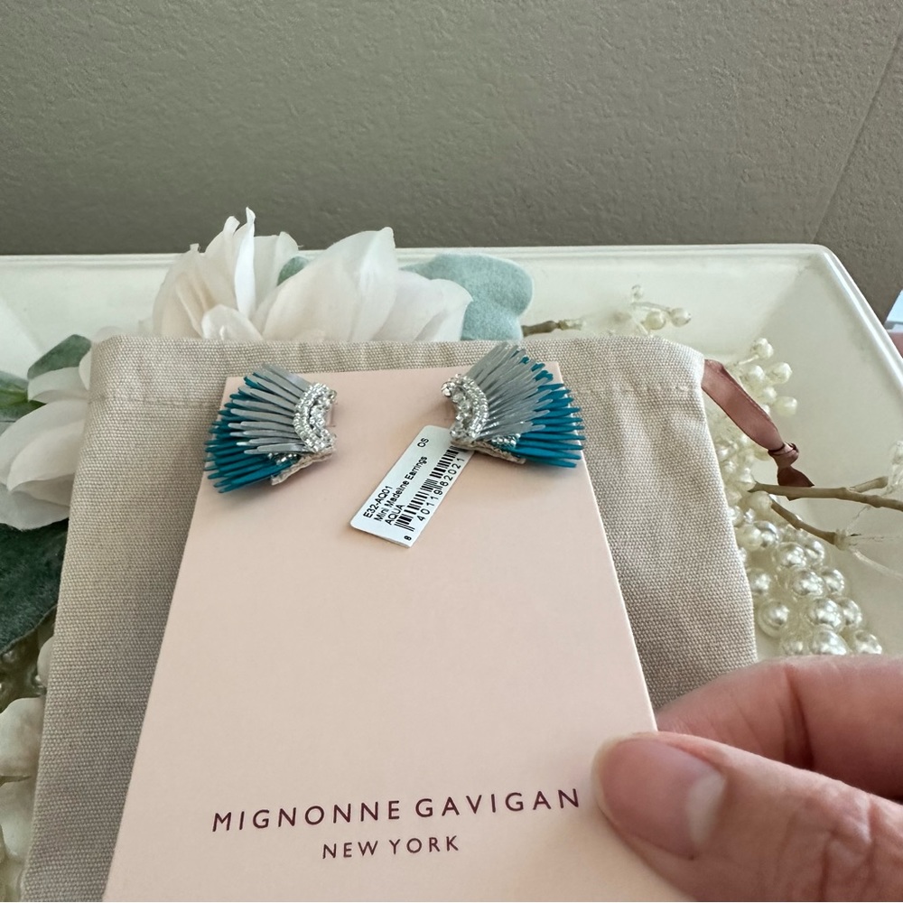 Mignonne Gavigan Mini Madeline Earrings Aqua Silver NWT - Picture 3 of 14